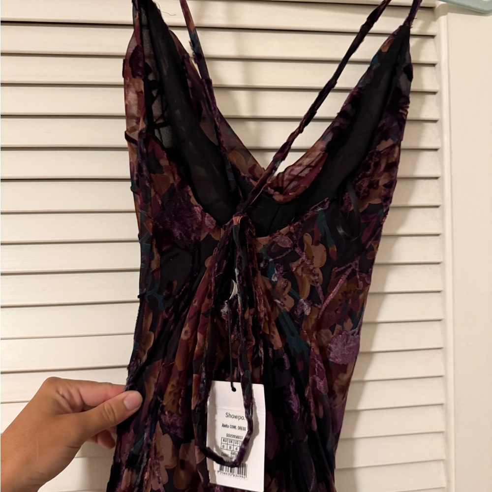 Showpo Dark Floral Maxi Dress - Picture 4 of 5